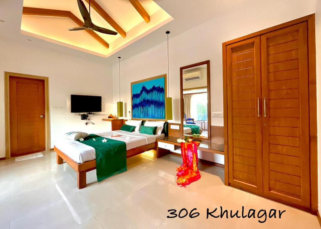 Executive Room